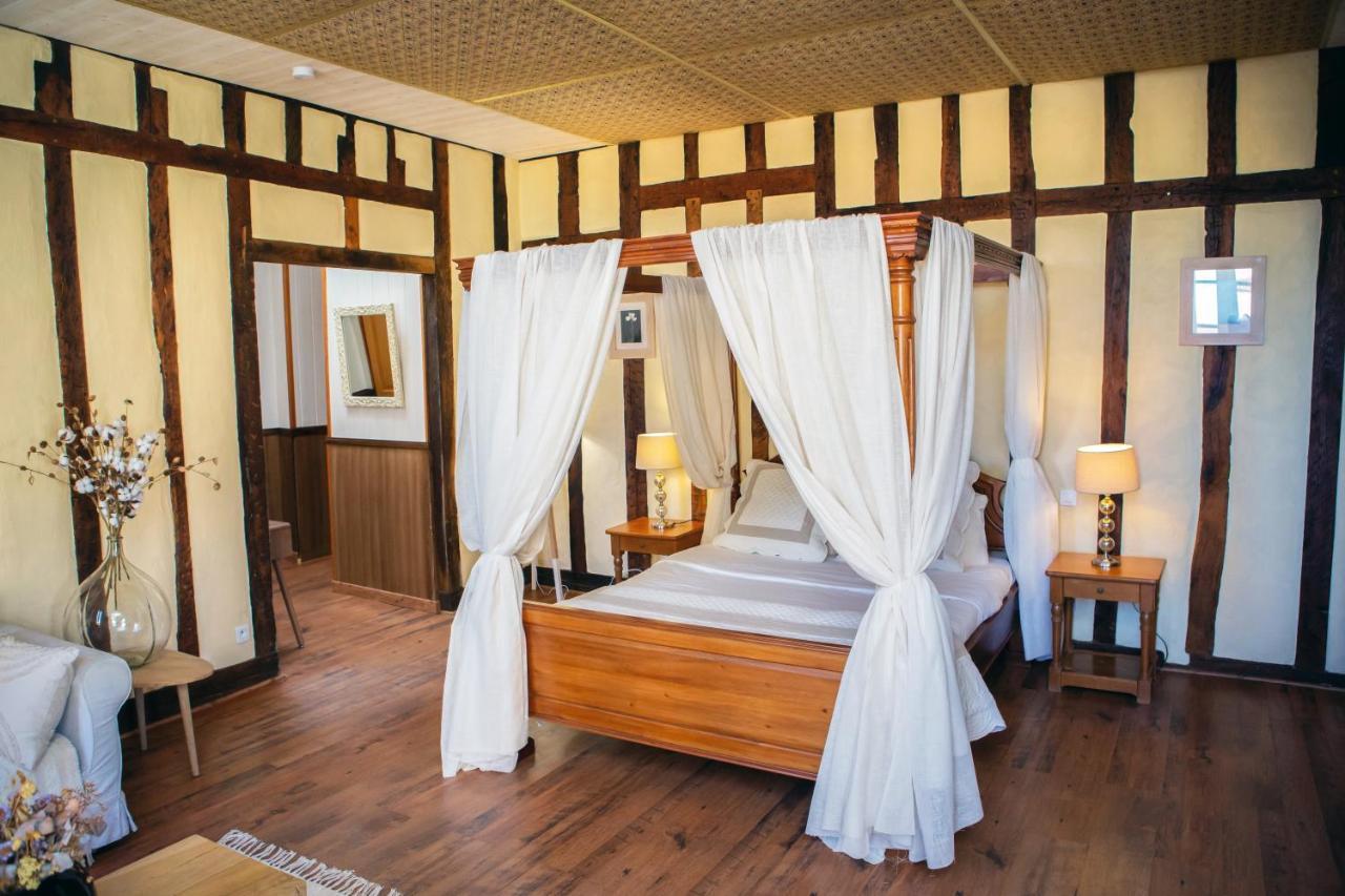 Bed and Breakfast Cafe De France Оза Экстерьер фото